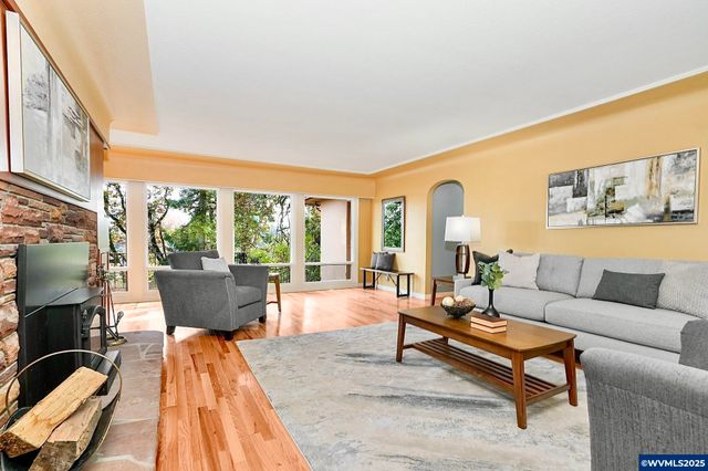 1440 Laurel Heights Dr NW, Albany, OR 97321