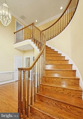 7204 QUIET CV, Annandale, VA 22003