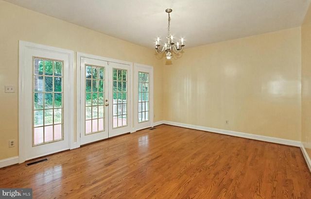 7204 QUIET CV, Annandale, VA 22003