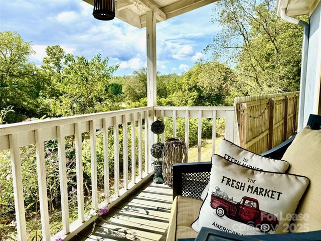 12 Powell Street, Asheville, NC 28806