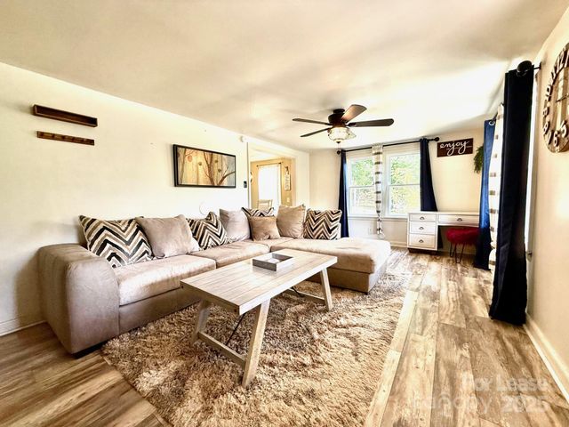 12 Powell Street, Asheville, NC 28806