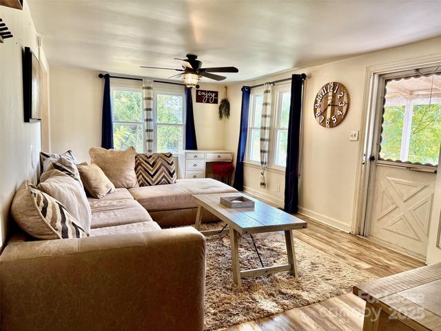 12 Powell Street, Asheville, NC 28806