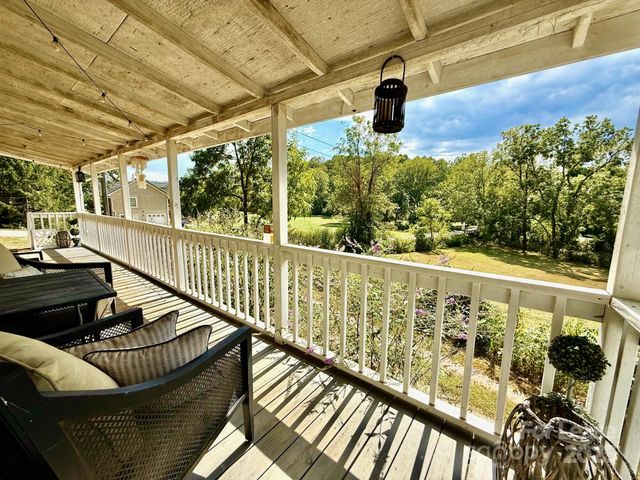 12 Powell Street, Asheville, NC 28806