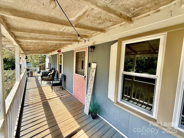 12 Powell Street, Asheville, NC 28806