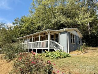 12 Powell Street, Asheville, NC 28806