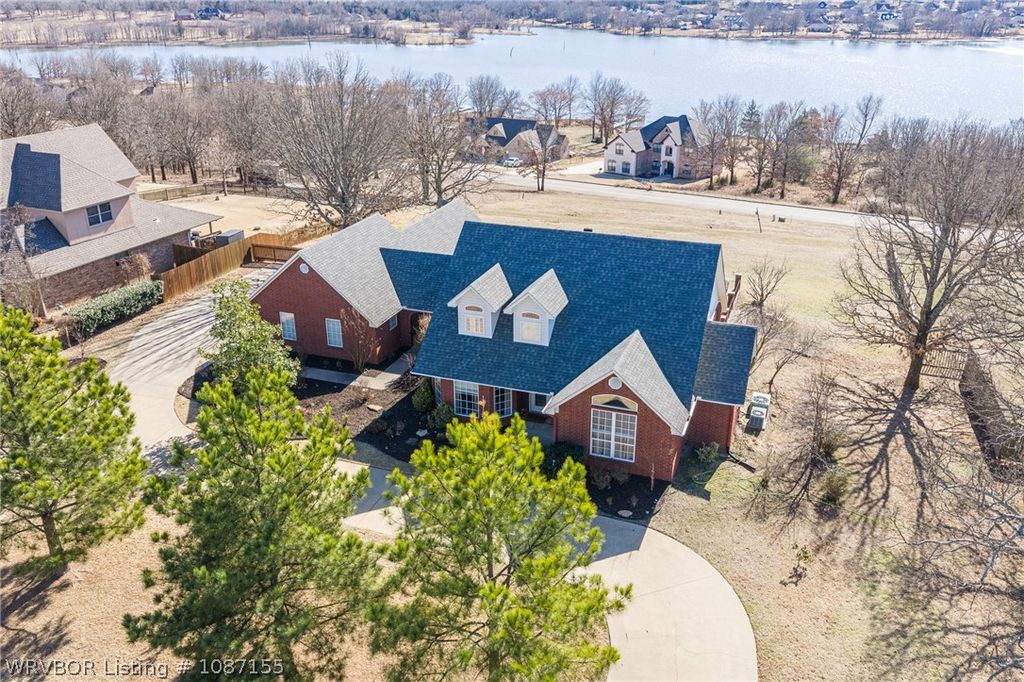 3311 Ashebury Point, Greenwood, AR 72936