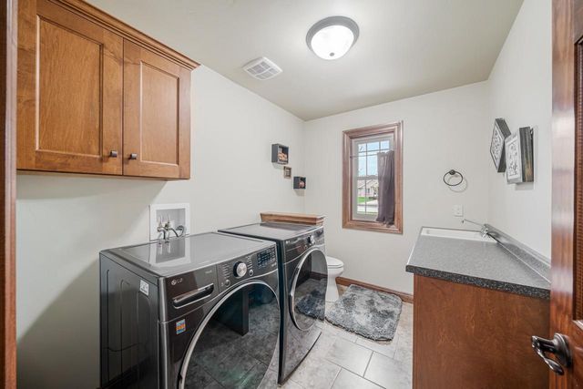 N984 GLENNVIEW DRIVE, Greenville, WI 54942