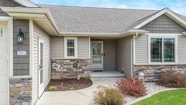 N984 GLENNVIEW DRIVE, Greenville, WI 54942