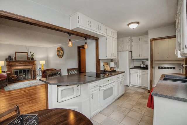 6140 Saint Croix Avenue N, Golden Valley, MN 55422