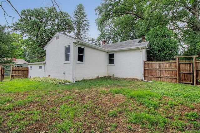 6140 Saint Croix Avenue N, Golden Valley, MN 55422