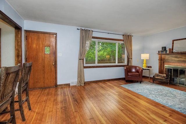 6140 Saint Croix Avenue N, Golden Valley, MN 55422