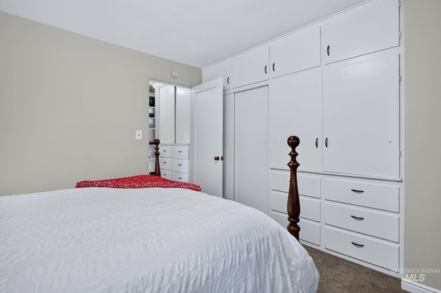 1801 N Hilton St, Boise, ID 83706