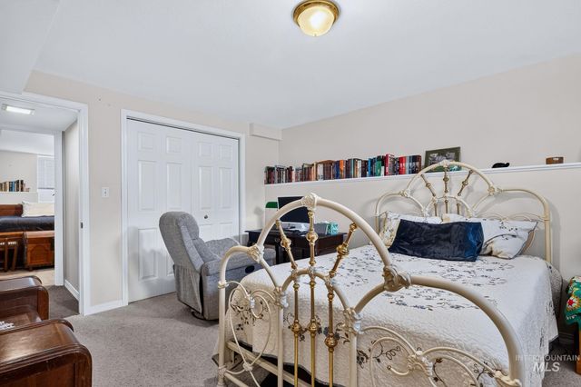 1801 N Hilton St, Boise, ID 83706