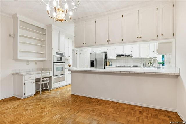 18 COURT CIR, San Antonio, TX 78209