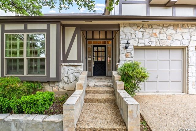 18 COURT CIR, San Antonio, TX 78209