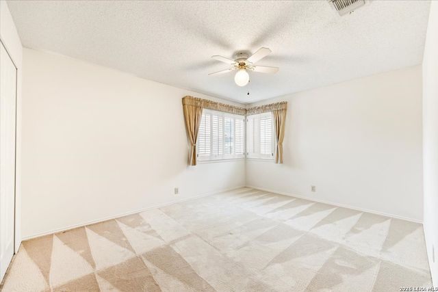 18 COURT CIR, San Antonio, TX 78209