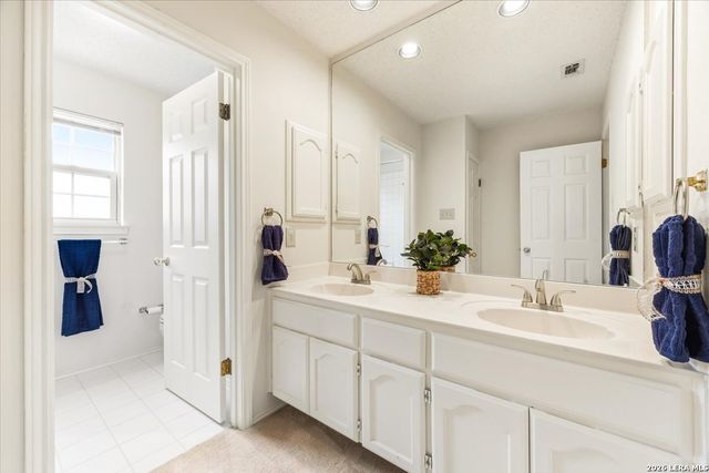 18 COURT CIR, San Antonio, TX 78209