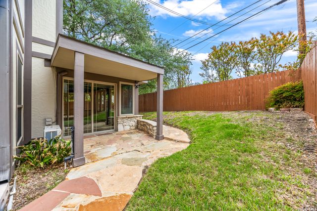 18 COURT CIR, San Antonio, TX 78209