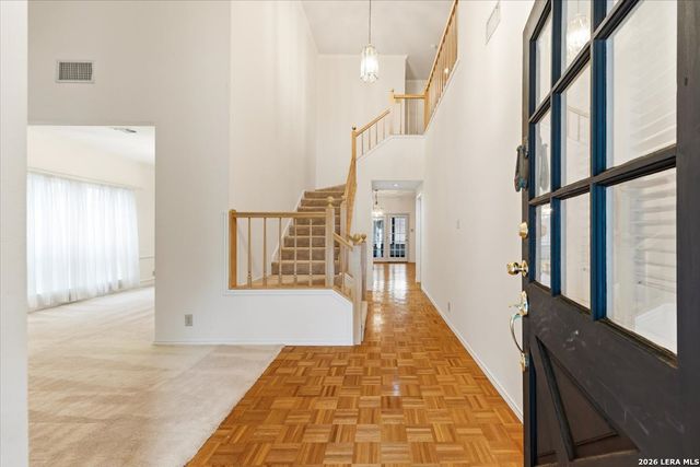 18 COURT CIR, San Antonio, TX 78209
