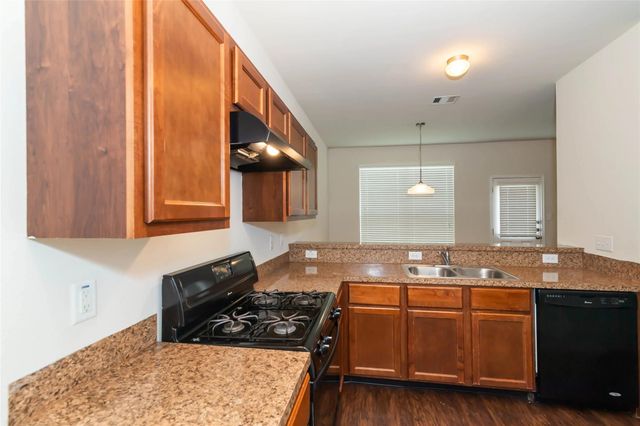 14410 Acuna Lane, Houston, TX 77045