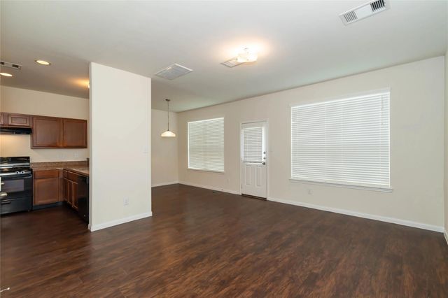 14410 Acuna Lane, Houston, TX 77045