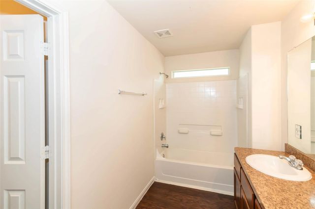 14410 Acuna Lane, Houston, TX 77045