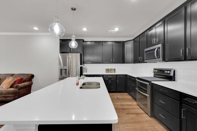 651 N Watters Road 2105, Allen, TX 75013