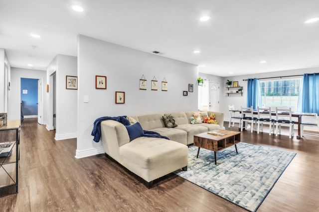 4355 Penwith Way, North Highlands, CA 95660