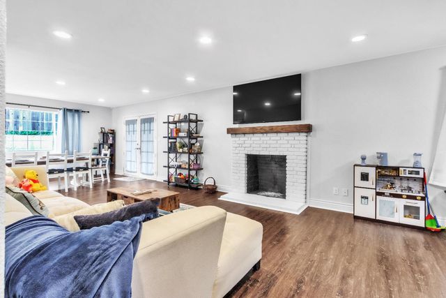 4355 Penwith Way, North Highlands, CA 95660