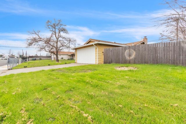 4355 Penwith Way, North Highlands, CA 95660