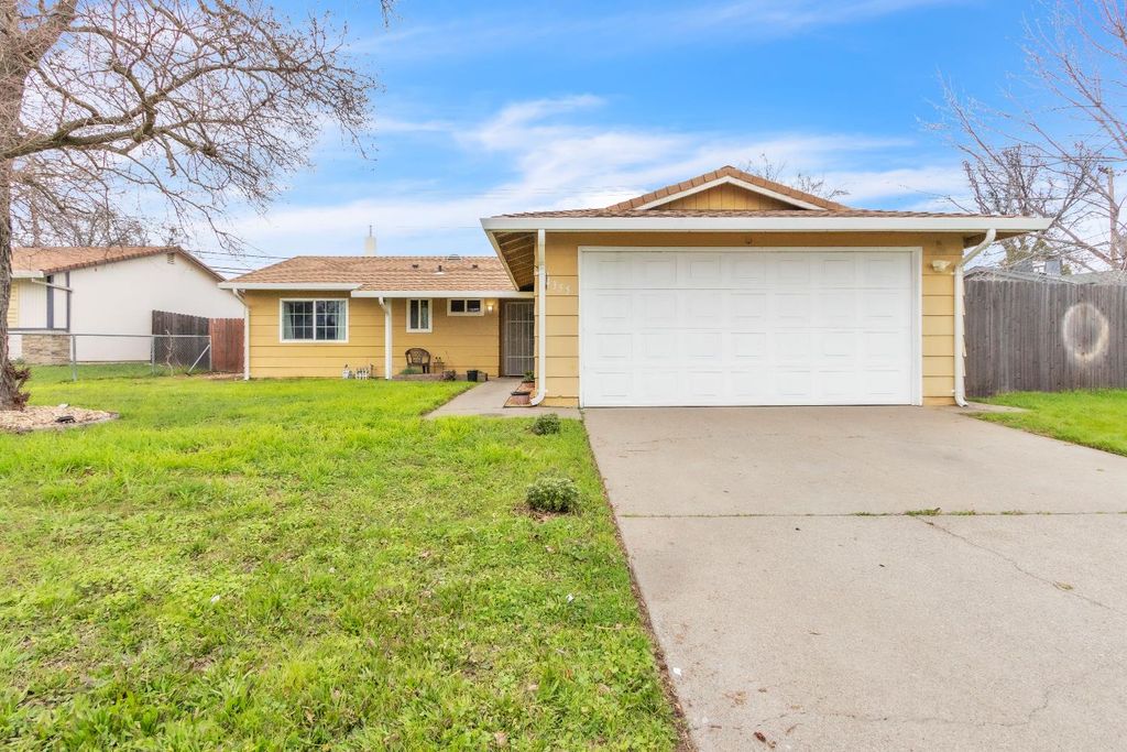 4355 Penwith Way, North Highlands, CA 95660