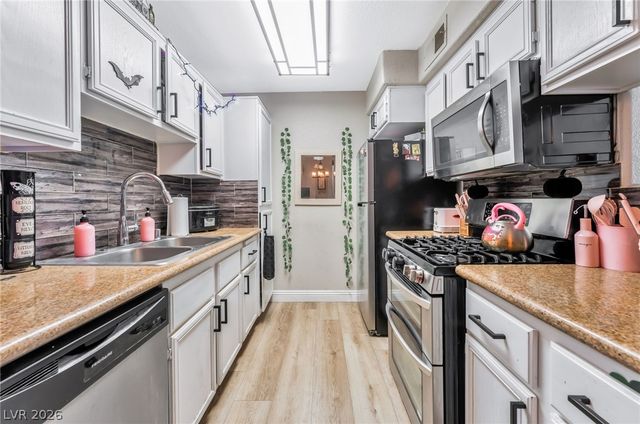 3318 North Decatur Boulevard 2083, Las Vegas, NV 89130