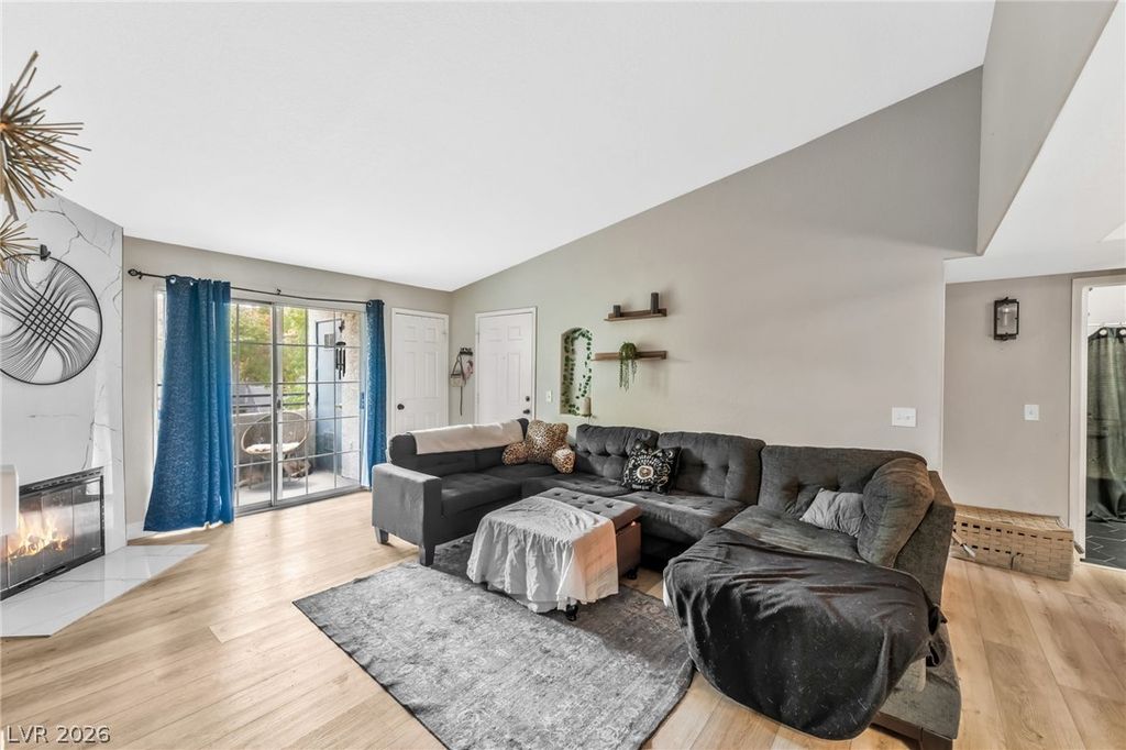 3318 North Decatur Boulevard 2083, Las Vegas, NV 89130 — photo 5