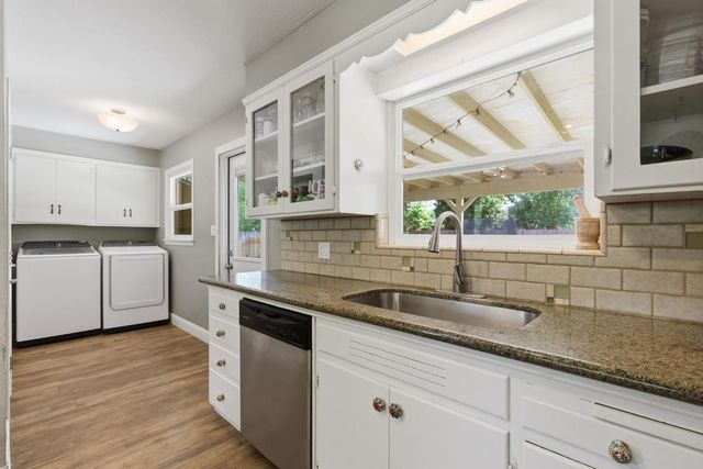 930 Jones Rd, Yuba City, CA 95991