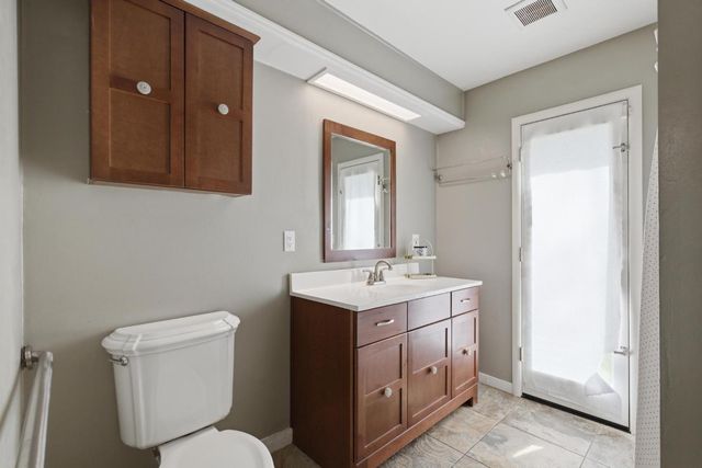 930 Jones Rd, Yuba City, CA 95991