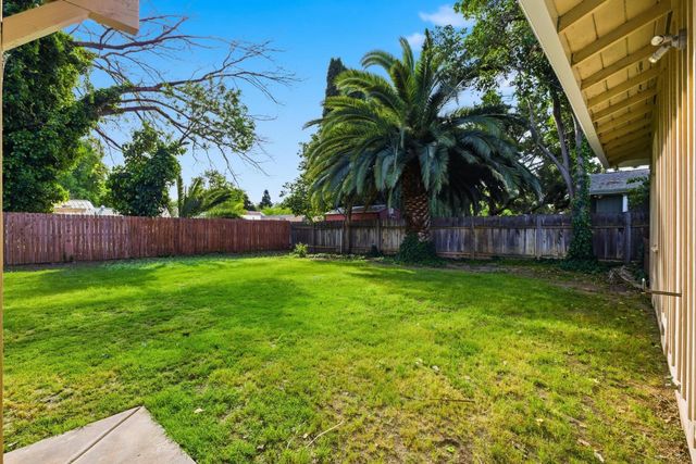 930 Jones Rd, Yuba City, CA 95991