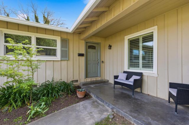 930 Jones Rd, Yuba City, CA 95991