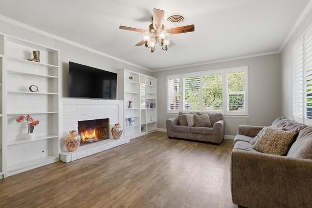 930 Jones Rd, Yuba City, CA 95991