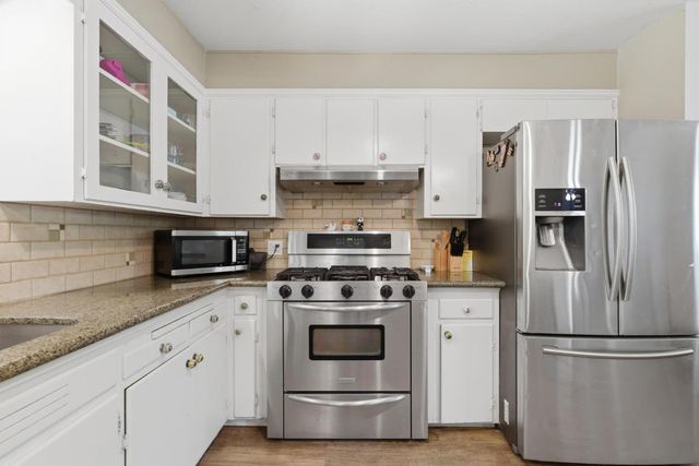 930 Jones Rd, Yuba City, CA 95991