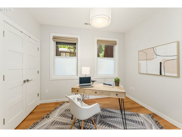 3646 Se Martins St, Portland, OR 97202