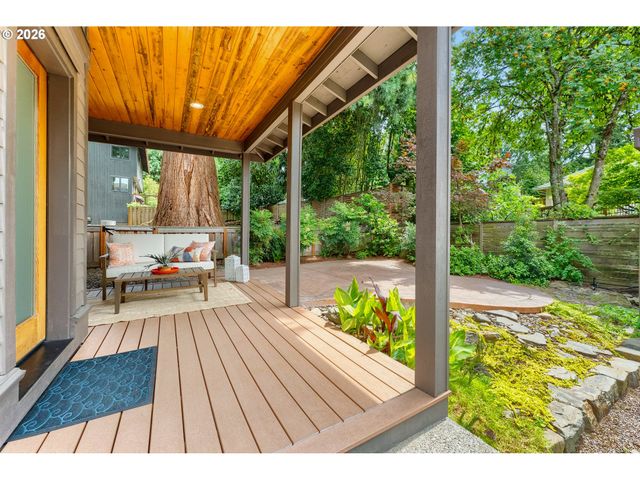 3646 Se Martins St, Portland, OR 97202