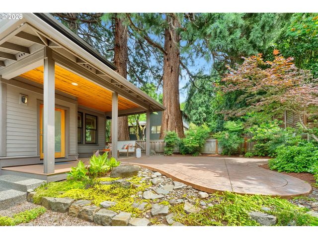 3646 Se Martins St, Portland, OR 97202