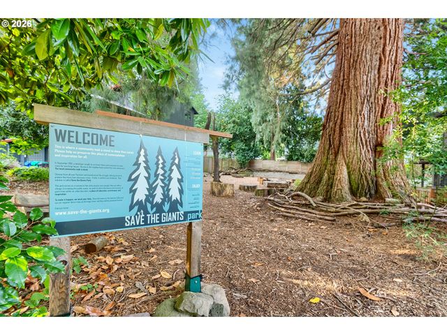 3646 Se Martins St, Portland, OR 97202