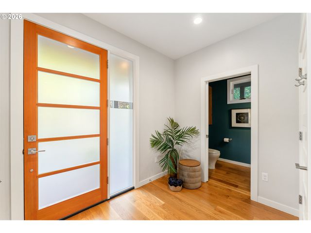 3646 Se Martins St, Portland, OR 97202