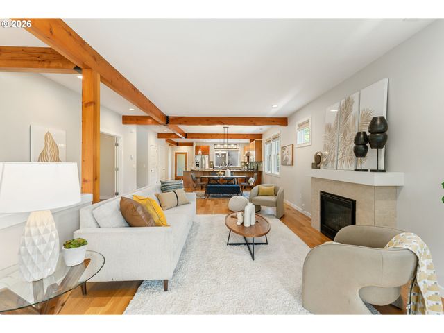 3646 Se Martins St, Portland, OR 97202