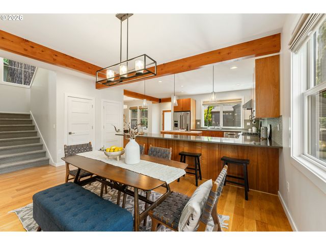 3646 Se Martins St, Portland, OR 97202
