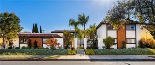 201 E 16th Street C, Costa Mesa, CA 92627