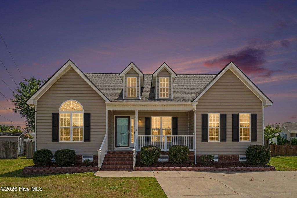 1909 Charity Lane, Winterville, NC 28590