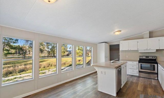 9853 Springfield Rd, Denham Springs, LA 70706