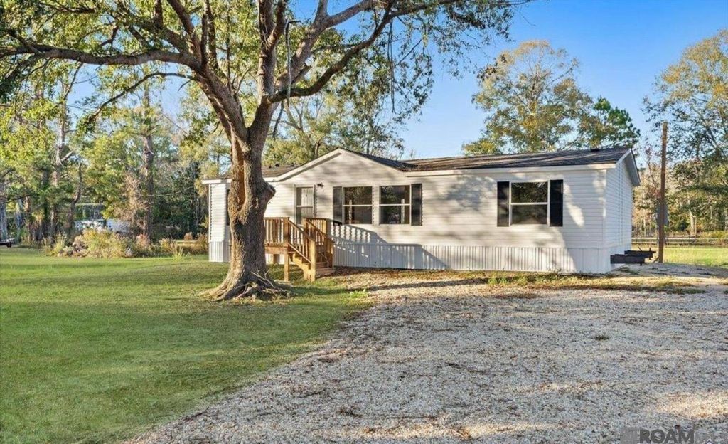 9853 Springfield Rd, Denham Springs, LA 70706